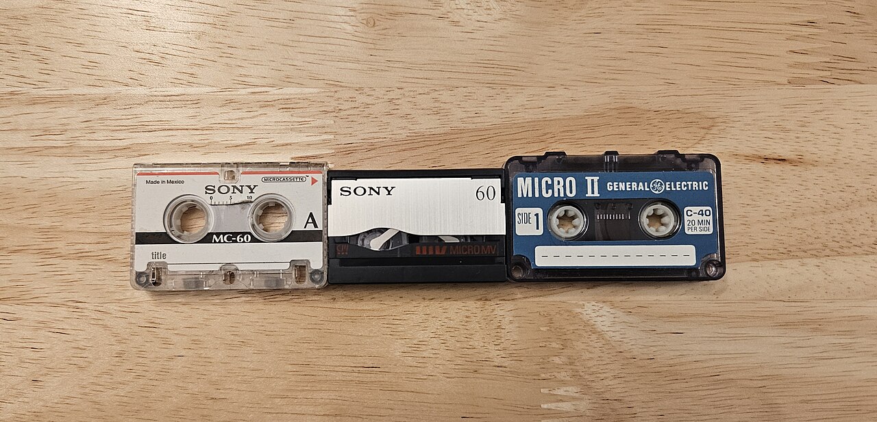 Mikro kaseta in primerjava kaset