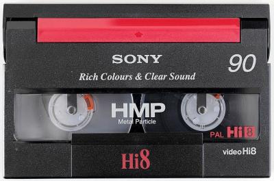 Video8 in Hi8 kaseta