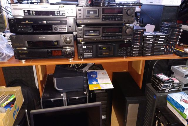 Stolp naprav za presnemavanje